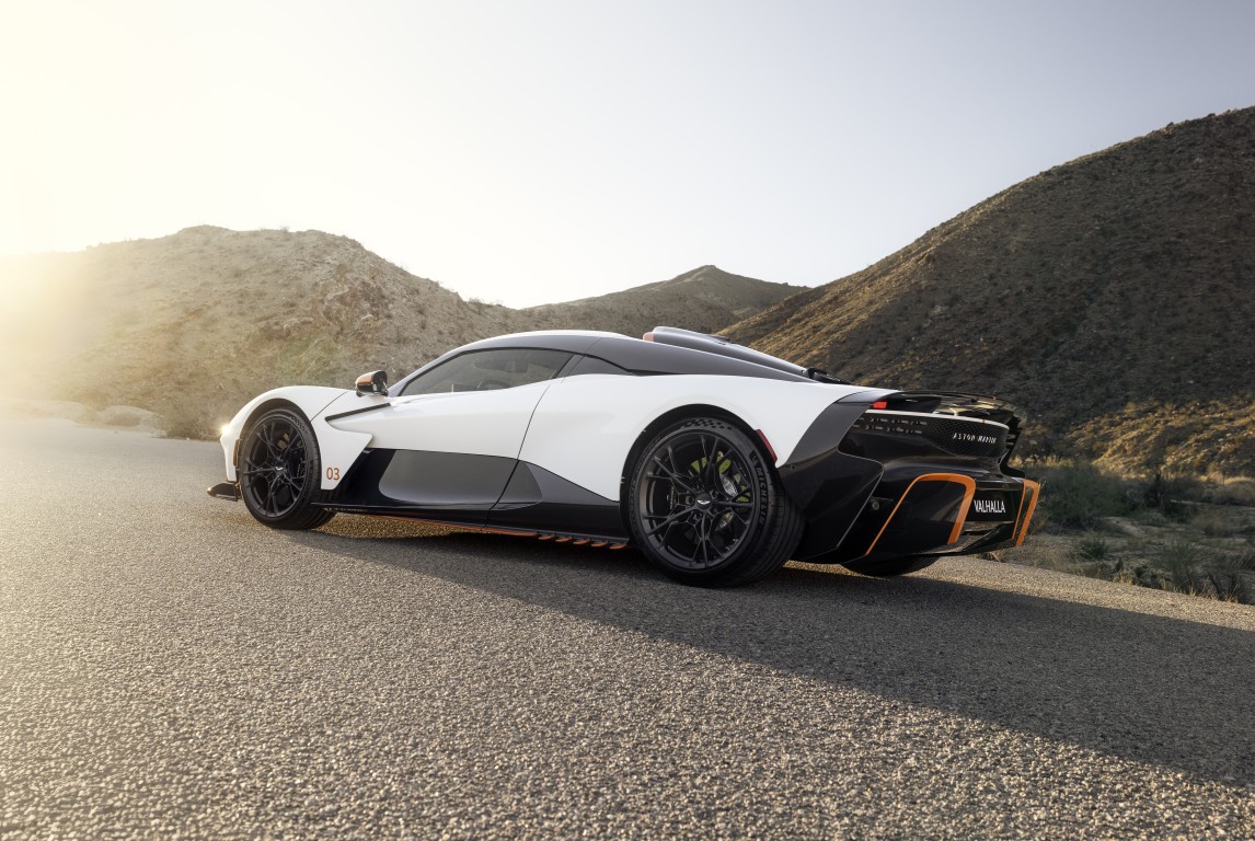 Aston Martin Valhalla (Automatic)